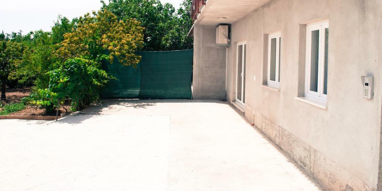 Iva Apartment Kastela Exterior photo